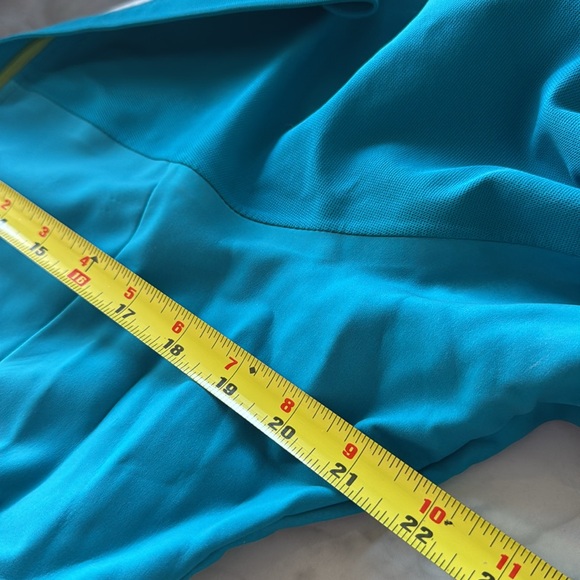 Women’s Mammut soft shell ￼
Beautiful colors - Picture 6 of 6